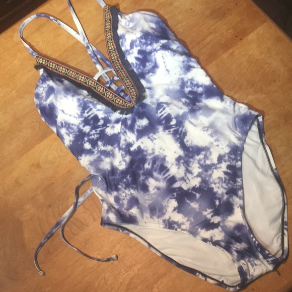 NWT A’ BEAUTIFUL SOUL TIE-DYE SWIMSUIT SIZE 14/16 - Picture 6 of 8